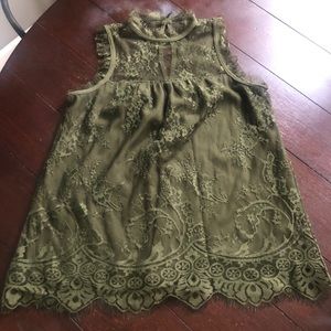 Green lace sleeveless blouse